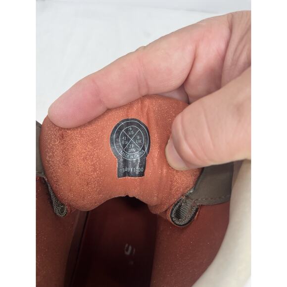 Simms Flats Wading Sneaker Boot Fishing Tan Gray US 9, EU 42 - Picture 10 of 10